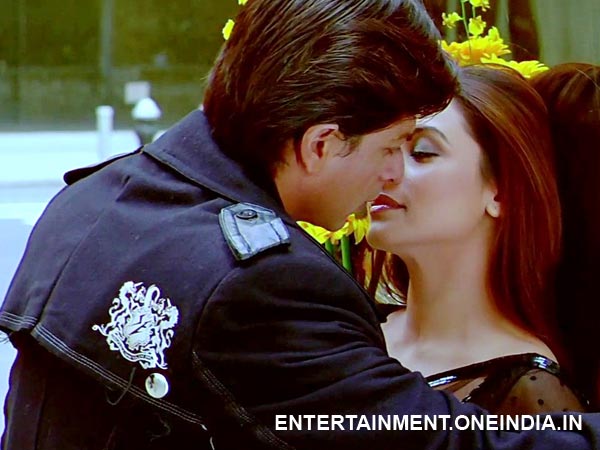 Tumhi Dekho Na - Kabhi Alvida Naa Kehna